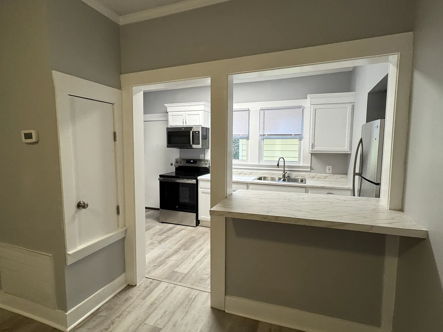 327 Livingston St — Photo 3