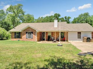 206 Jones Rd, Elkhart, TX 75839