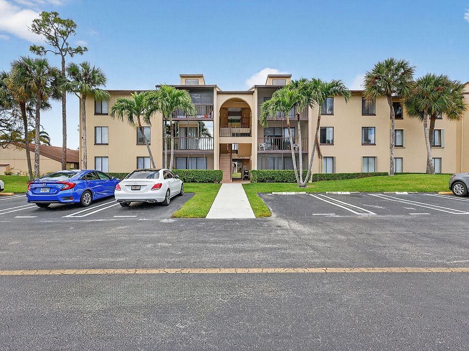 1st image of 624 Sea Pine Way #B3