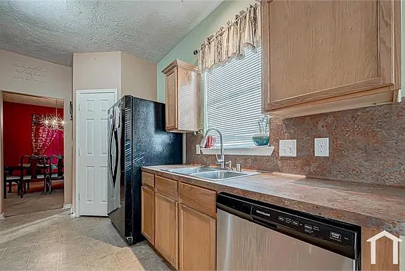 6319 Ballina Meadows Ct — Photo 27