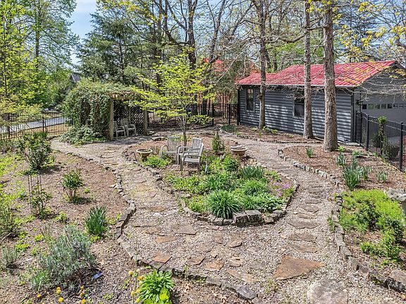 47th image of 1841 Laurel Lake Dr