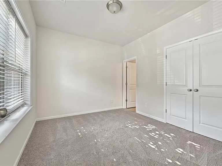 3798 Hidden Valley Cir — Photo 7