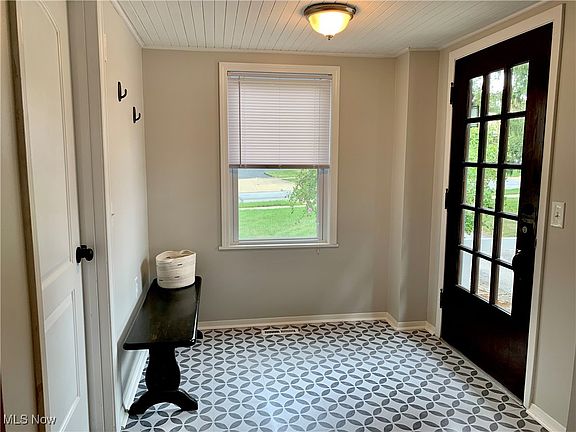 4th image of 6816 Elmwood Ave