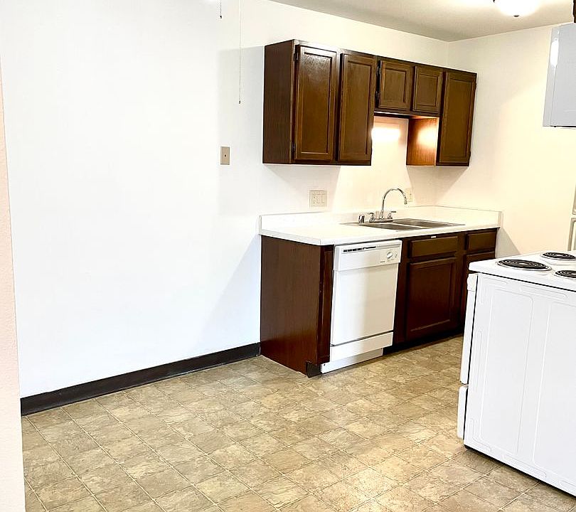 1st image of 421 E 1st Ave APT 8