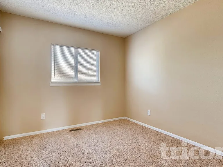 2674 Deliverance Dr — Photo 13