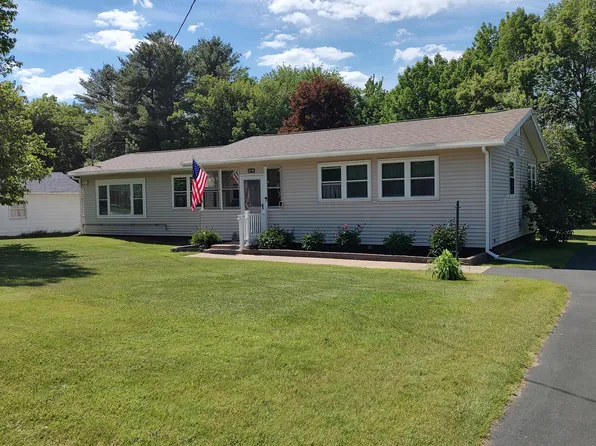 2046 State Route 3, Cadyville, NY 12918
