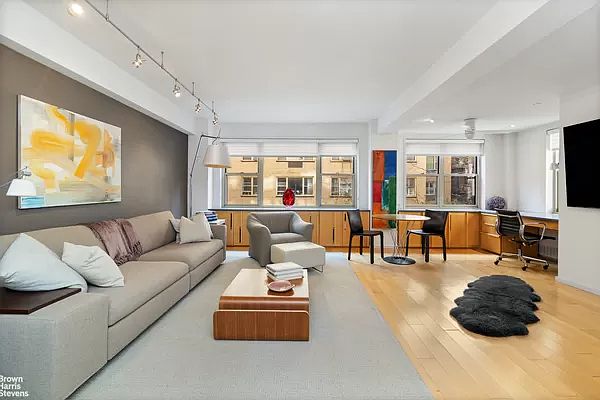1st image of 415 E 52nd St APT 3LC