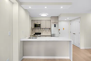 1 Irving Place, #P8C