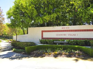 420 Country Club Dr APT B, Simi Valley, CA 93065