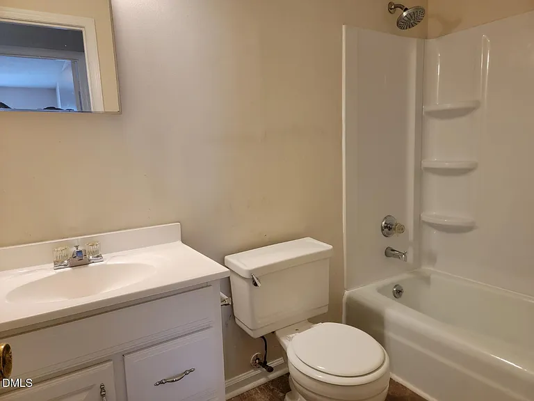 809 Plentywood Ct — Photo 10