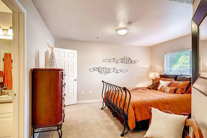 Miramont Apartments — Photo 44