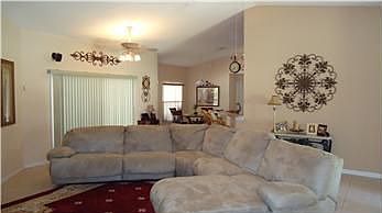4th image of 542 Antelope Dr