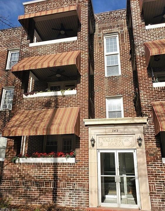 1st image of 742 Washington Park APT B5