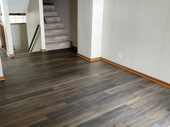 4th image of 2308 Dawson Ln