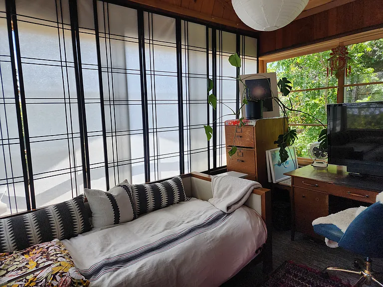 Laurel Pl — Photo 15