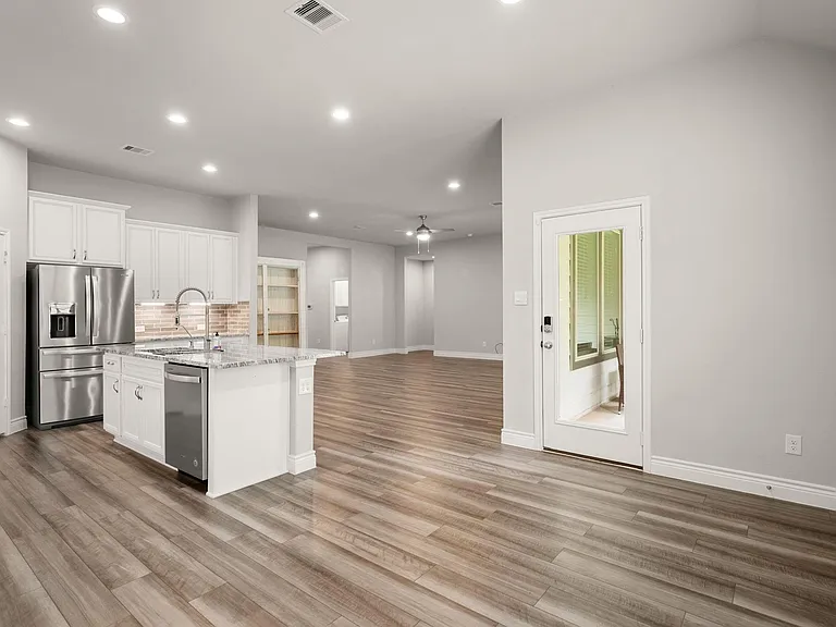 31214 Raleigh Creek Dr — Photo 10