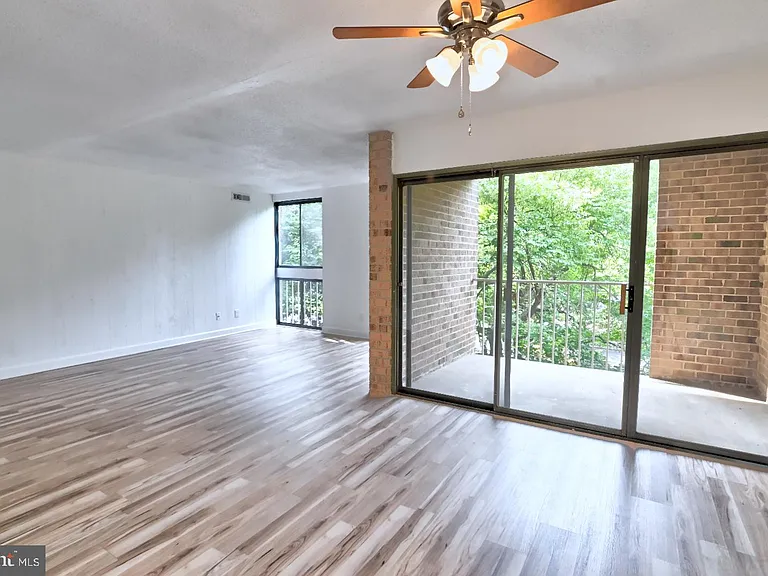1580 Moorings Dr #11B — Photo 9
