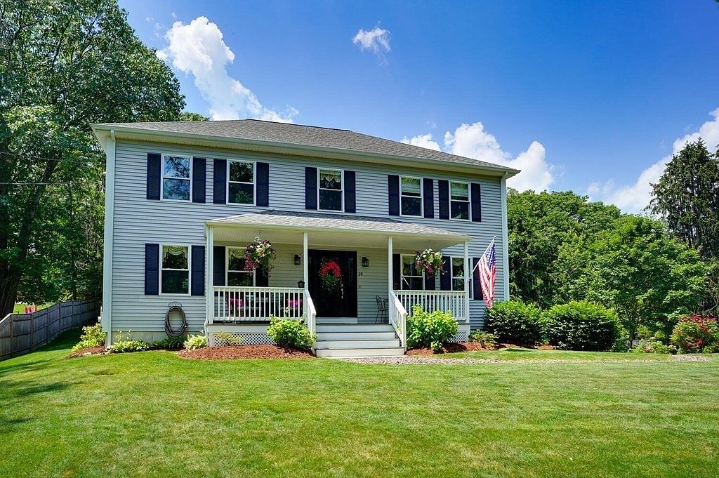 39 Newport Ave, Attleboro, MA 02703 Zillow