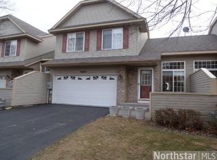 9909 Hamlet Ln S, Cottage Grove, MN 55016