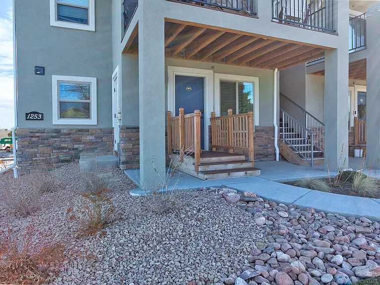 2735 E San Miguel St #201 — Photo 16