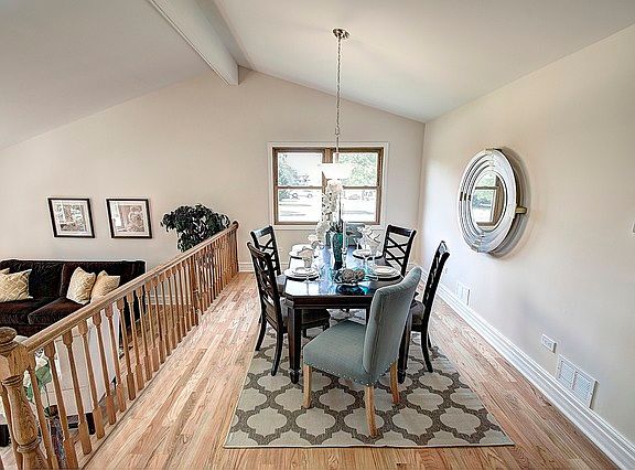 4th image of 15650 Badger Ln