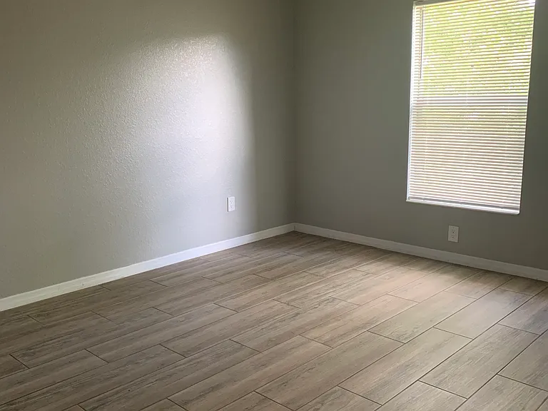 3401 Gussie St — Photo 14