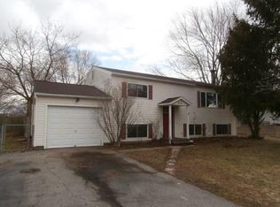 217 Crimson Bramble Rd, Rochester, NY 14623