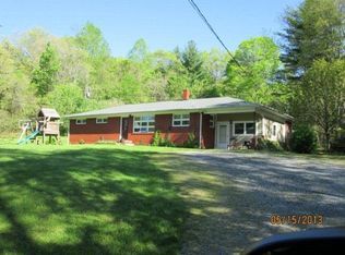 14422 S 226th Hwy, Spruce Pine, NC 28777
