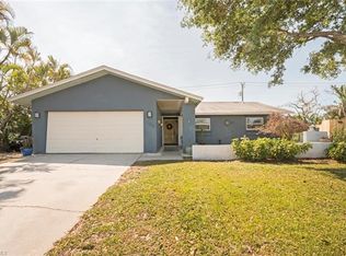 1184 Lake Shore Pl, Naples, FL 34103