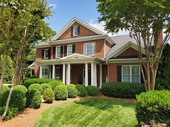 2nd image of 12214 Cotswold Ln