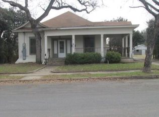 708 Avenue G, Brownwood, TX 76801
