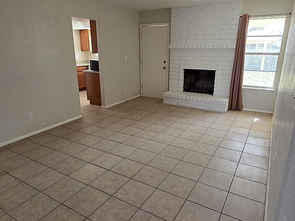 3rd image of 10932 George Archer Dr