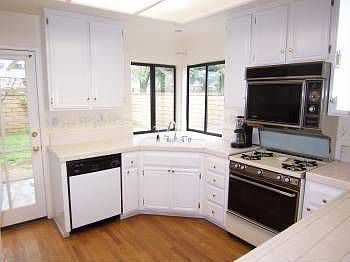 2nd image of 26060 Tierra Dr