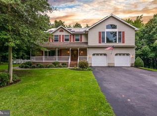 7680 Bush Ave, Pasadena, MD 21122