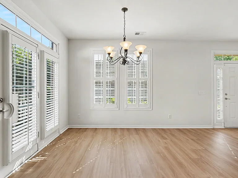 11245 Cedar Walk Ln — Photo 17