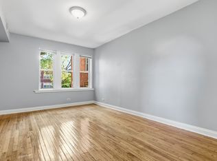 7150 S Cornell Ave #1, Chicago, IL 60649