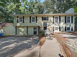 3908 Valley Brook Rd, Snellville, GA 30039