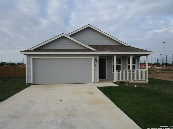 239 AGAVE CIR, Jourdanton, TX 78026