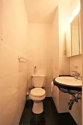 Rented by Metropolitan Property Group | media 32