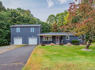86 Beach Dr, Prospect, CT 06712