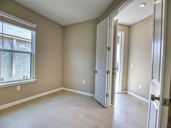 5th image of 15293 Shady Palms Ln