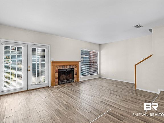 3rd image of 5900 Grelot Rd APT 504