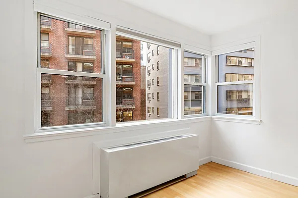 Sold by Compass | media 6