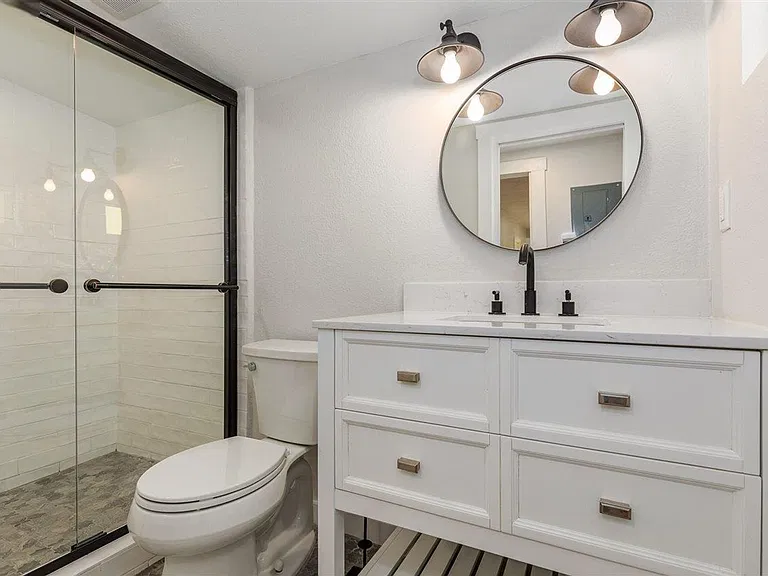 330 Broadmoor Blvd — Photo 16