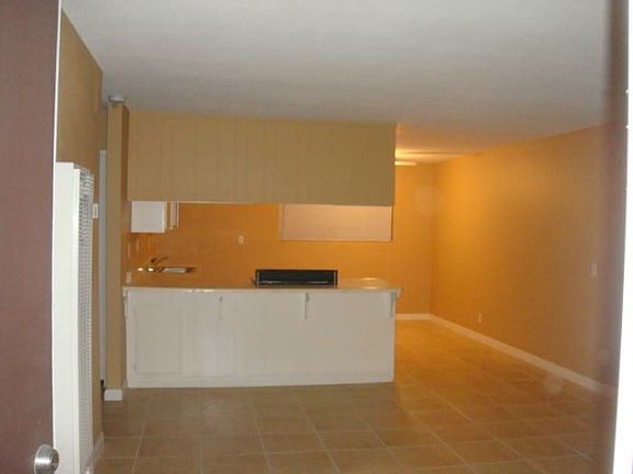 4th image of 18864 Del Mano Ct APT 2