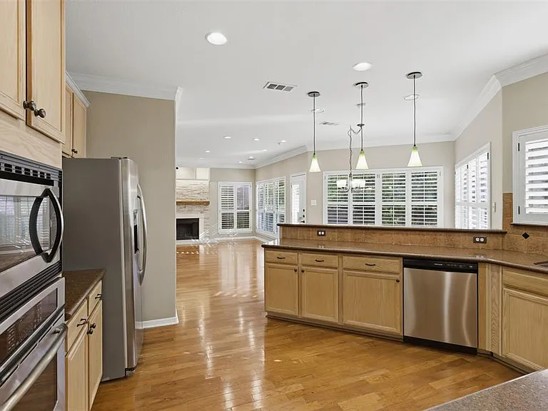 5813 Miramonte Dr — Photo 15