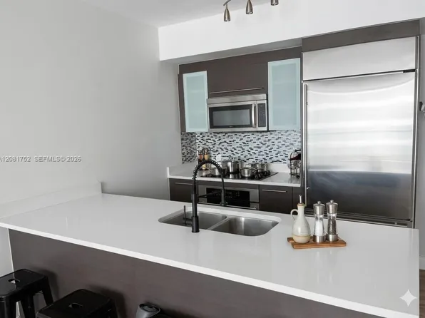500 Brickell Ave, Miami, FL