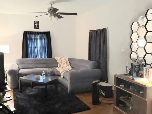 124 N Main St APT 2