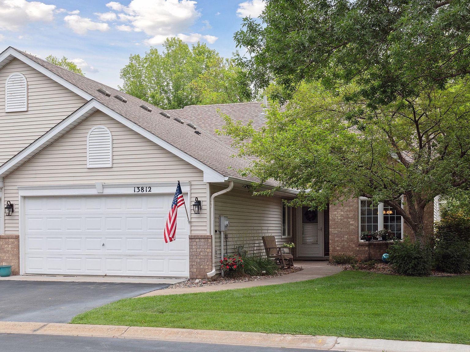 13812 Falcon Ave, Apple Valley, MN 55124 Zillow