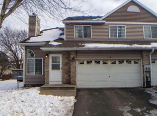 5553 W Fillmore Cir NE, Fridley, MN 55432